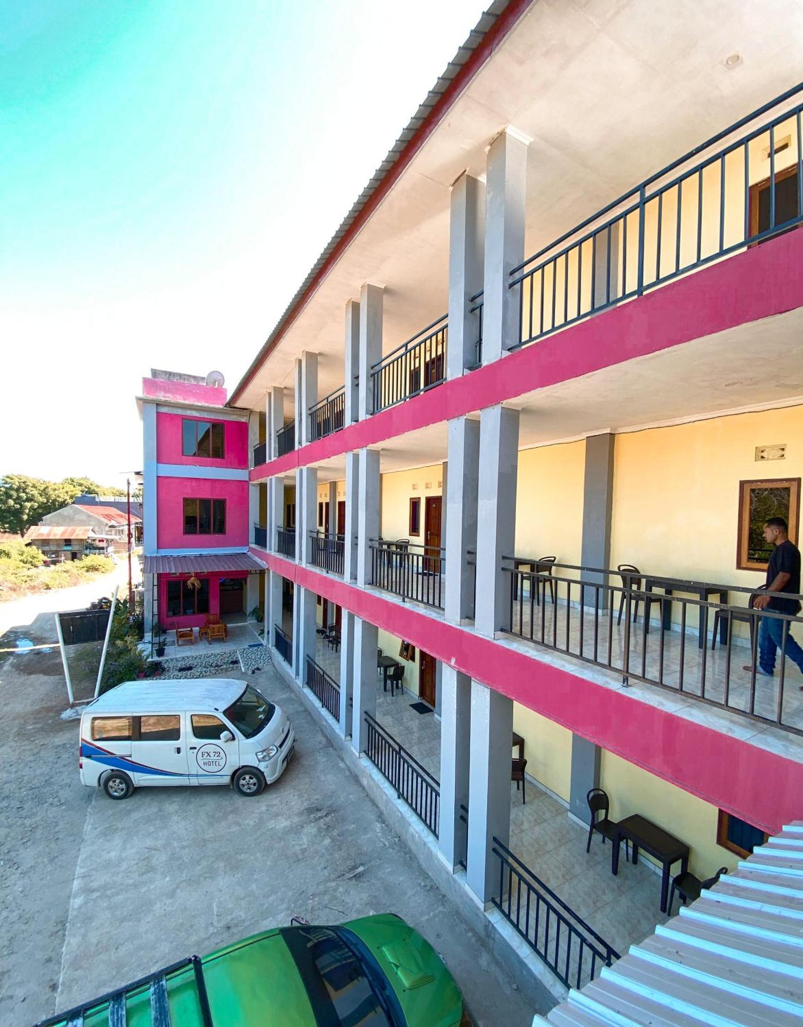 Fx72 Labuan Bajo Hotel Eksteriør bilde